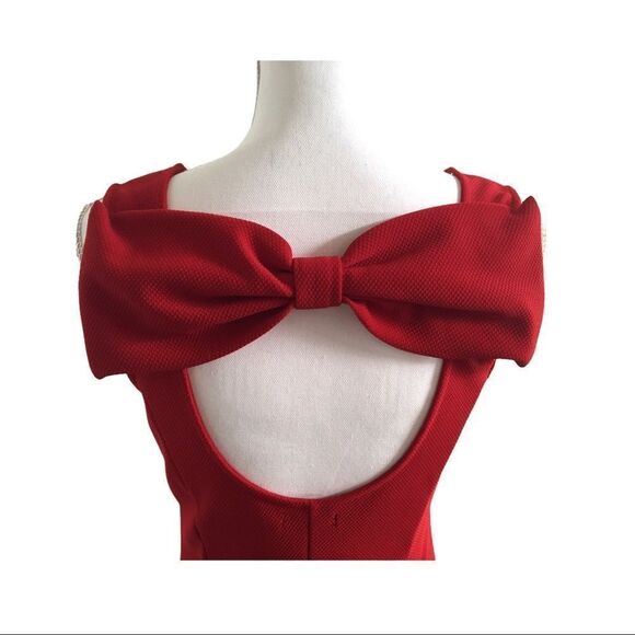 Venus Sleeveless Sheath Dress Keyhole Cut Out Bow True Red Women’s Size Medium - Picture 4 of 6